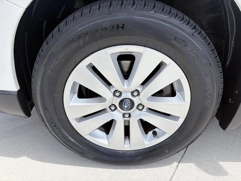 Used 2016 Subaru Outback 2.5i Premium AWD/4WD image 17