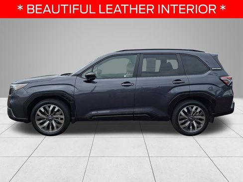 Used 2025 Subaru Forester Touring AWD/4WD image 7