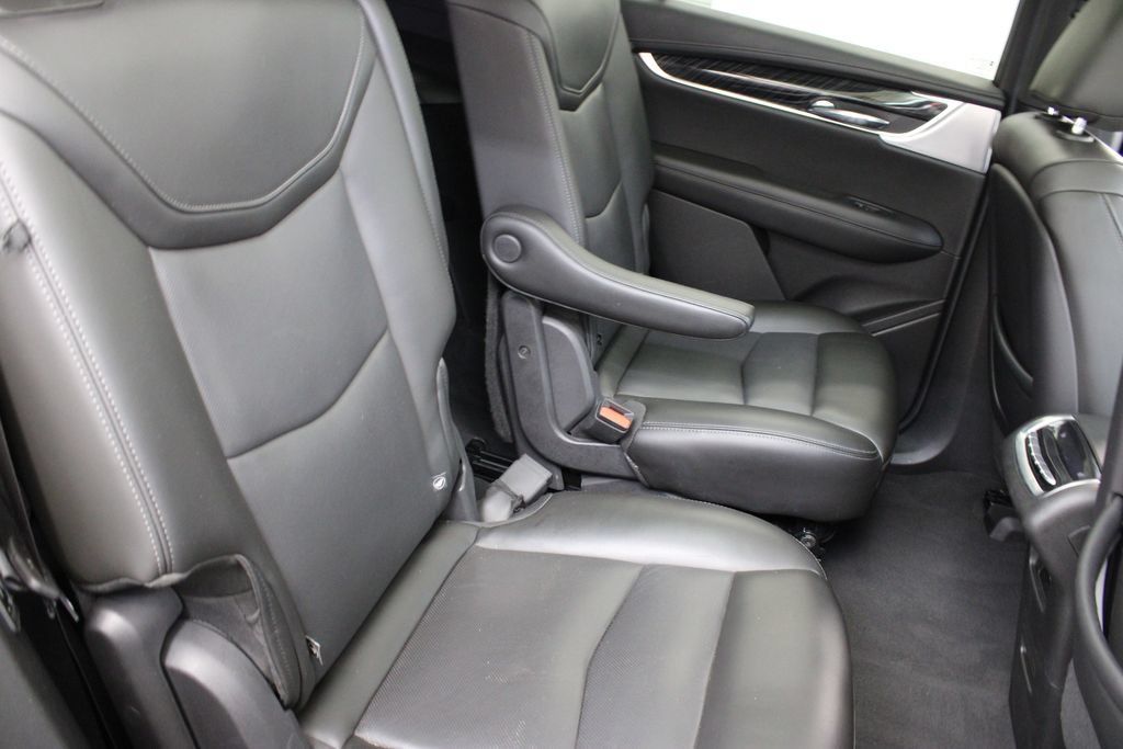 Used 2023 Cadillac XT6 Premium Luxury AWD/4WD image 21