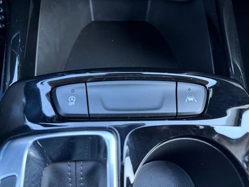 Used 2024 Chevrolet Trax LT w/ Driver Confidence Package image 22