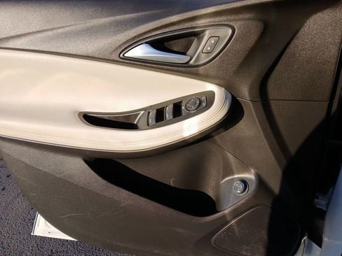 Used 2020 Buick Encore GX Select w/ Sport Touring Package image 18