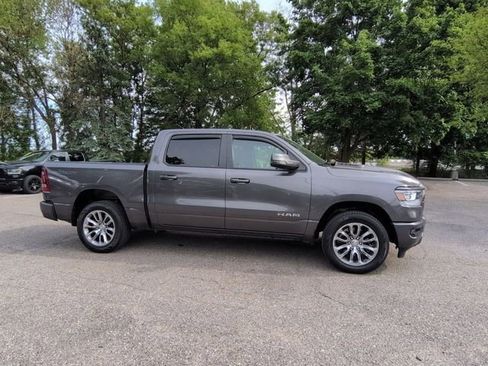 Used 2023 RAM 1500 Laramie AWD/4WD image 2