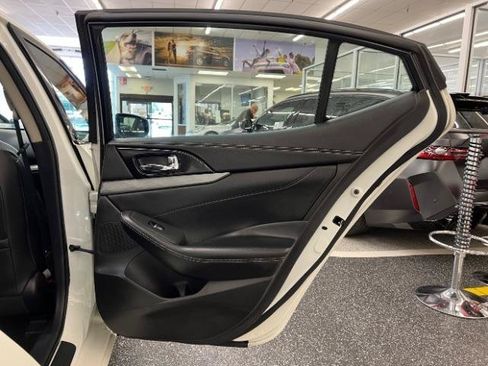 Used 2017 Nissan Maxima 3.5 SV FWD image 40