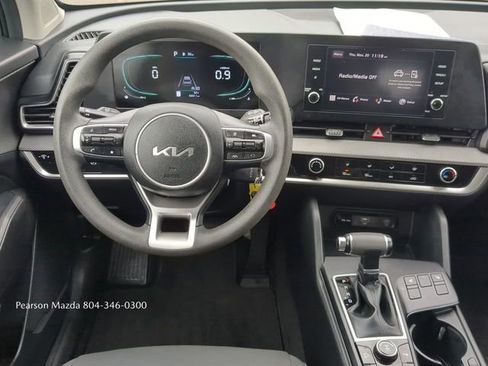 Used 2023 Kia Sportage LX image 16