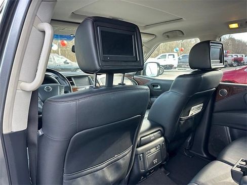 Used 2017 Nissan Armada Platinum w/ Interior Lighting Package image 20