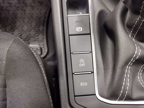 Used 2025 Volkswagen Jetta S image 27