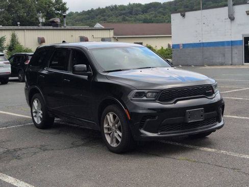 Certified 2025 Dodge Durango GT AWD/4WD image 3