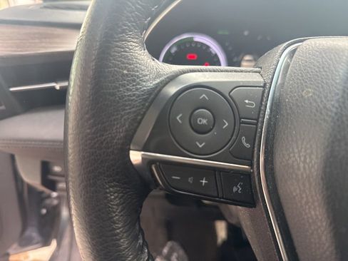 Used 2019 Toyota Avalon XLE image 17