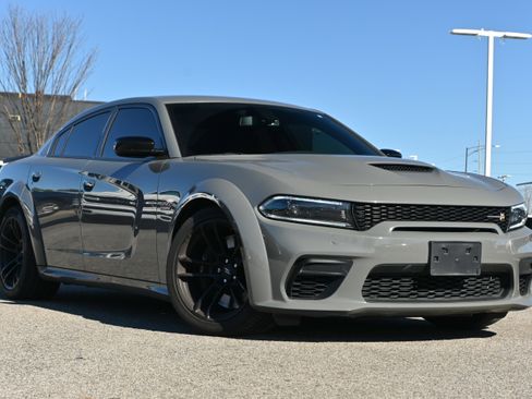 Used 2023 Dodge Charger Scat Pack image 2