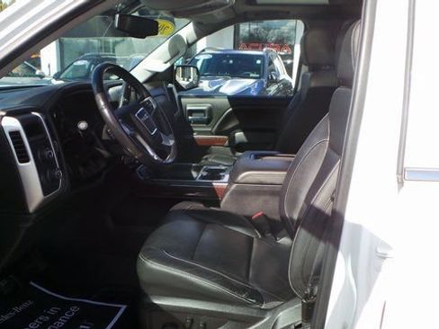 Used 2018 GMC Sierra 1500 SLT w/ SLT Premium Package AWD/4WD image 15