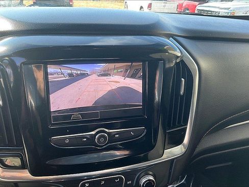 Used 2020 Chevrolet Traverse LS image 14