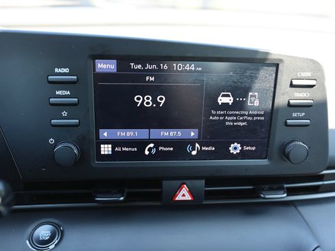 Used 2025 Hyundai Elantra Sport FWD image 20