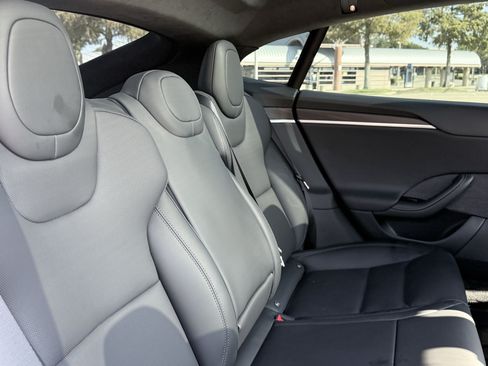 Used 2025 Tesla Model S AWD/4WD image 44