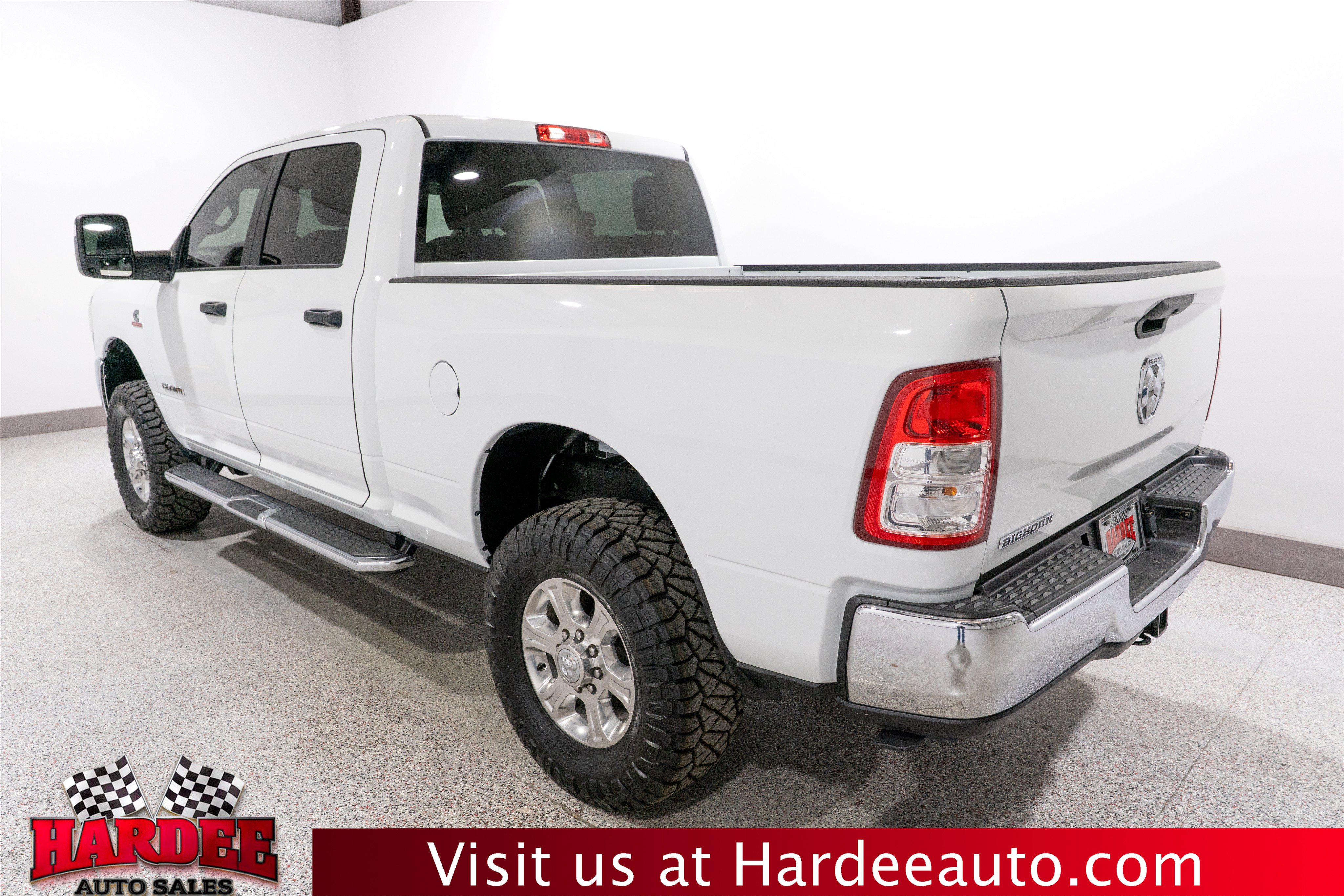 Used 2024 RAM 2500 Big Horn AWD/4WD image 3