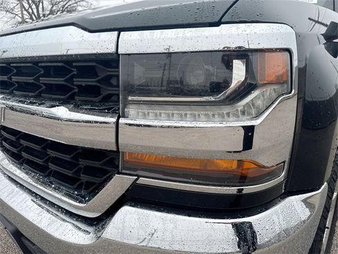 Used 2017 Chevrolet Silverado 1500 LT w/ Texas Edition image 37