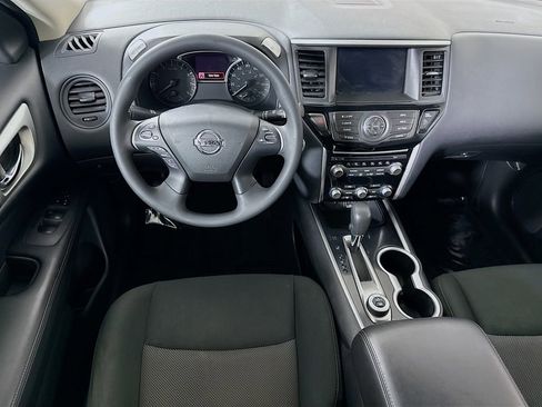 Used 2020 Nissan Pathfinder S AWD/4WD image 4