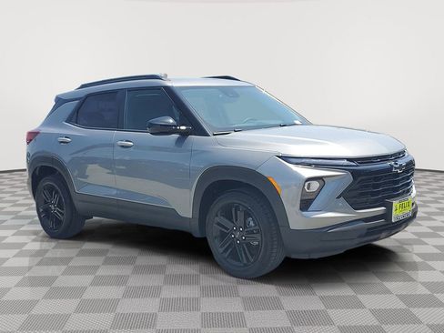 New 2026 Chevrolet TrailBlazer LT w/ Convenience Package FWD image 3