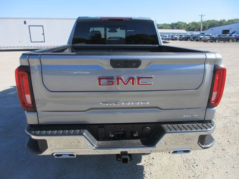 New 2026 GMC Sierra 1500 SLT w/ SLT Premium Plus Package AWD/4WD image 5
