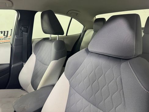 Used 2022 Toyota Corolla LE FWD image 10
