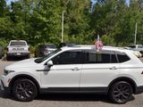 Used 2022 Volkswagen Tiguan SE image 5