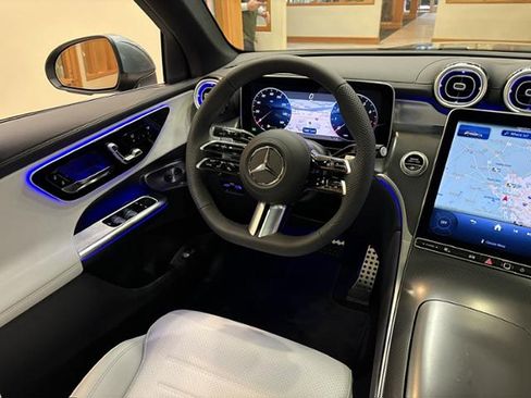 New 2026 Mercedes-Benz GLC 300 image 11
