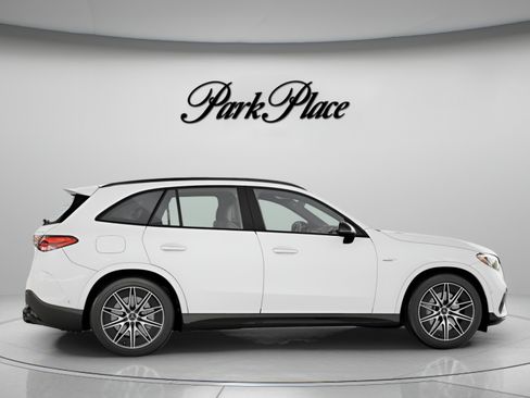 Used 2026 Mercedes-Benz GLC 43 AMG 4MATIC image 25