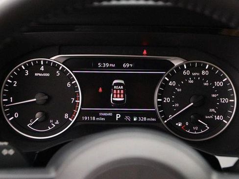 Used 2025 Nissan Pathfinder SV FWD image 15