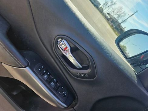 Used 2021 Jeep Cherokee Limited w/ Elite Package image 11