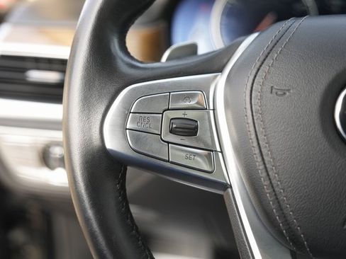 Used 2016 BMW 740i image 23