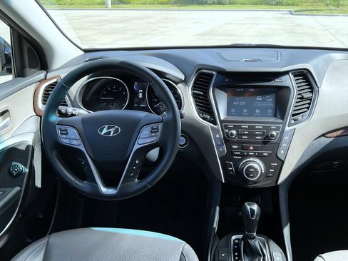 Used 2019 Hyundai Santa Fe XL SE w/ SE Premium Package 02 FWD image 14