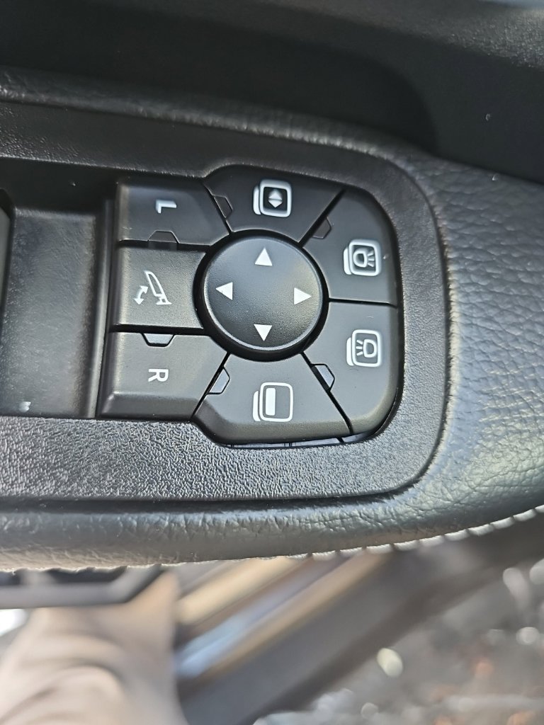 Certified 2026 RAM 2500 Big Horn AWD/4WD image 34