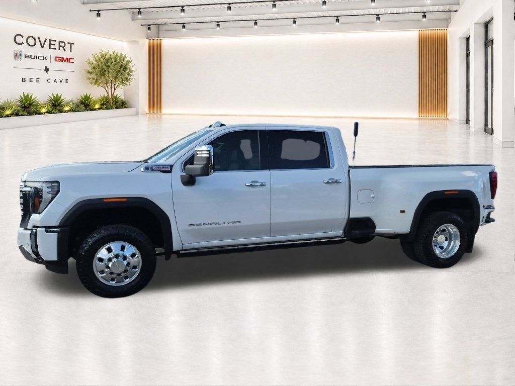 Used 2024 GMC Sierra 3500 Denali w/ Denali Reserve Package AWD/4WD image 5