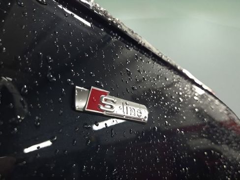 Used 2018 Audi A4 2.0T Premium Plus w/ Premium Plus Package image 19