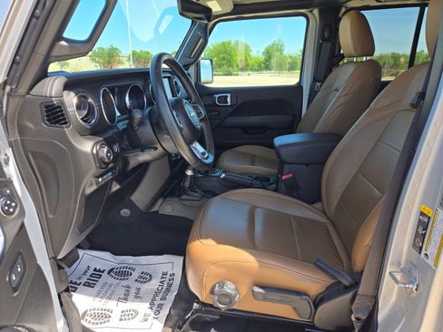 Certified 2023 Jeep Wrangler Unlimited Sahara w/ Cold Weather Group AWD/4WD image 9