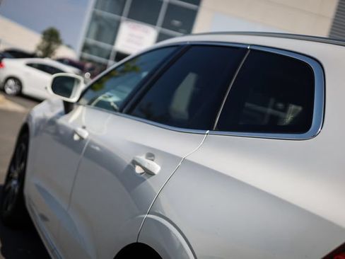 Used 2018 Volvo XC60 T6 Inscription w/ Convenience Package AWD/4WD image 21