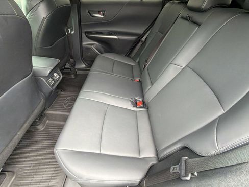 Used 2022 Toyota Venza XLE AWD/4WD image 25