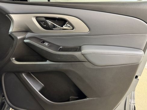 Used 2019 Chevrolet Traverse LT image 29
