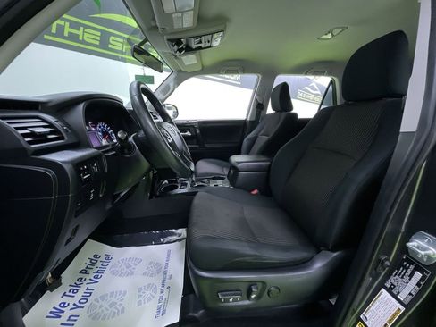 Used 2017 Toyota 4Runner TRD Off-Road image 15