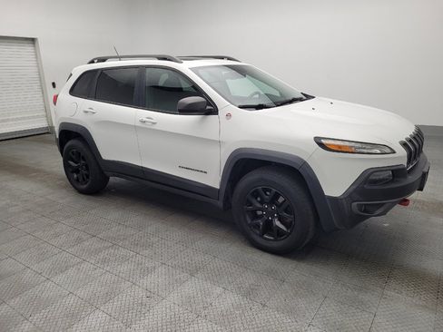 Used 2014 Jeep Cherokee Trailhawk w/ Comfort/Convenience Group image 11