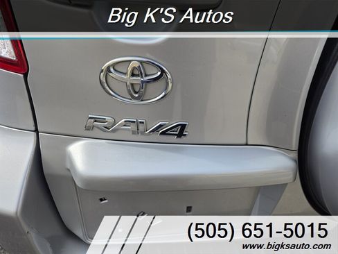 Used 2011 Toyota RAV4 4WD w/ Upgrade Value Pkg image 17