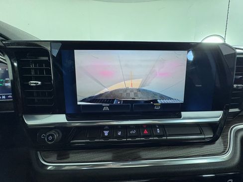 Used 2024 Chevrolet Silverado 2500 LT image 31