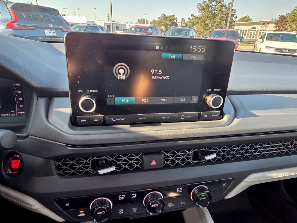 Certified 2025 Honda Accord SE image 37