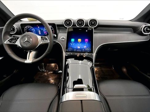 Used 2026 Mercedes-Benz GLC 300 image 14