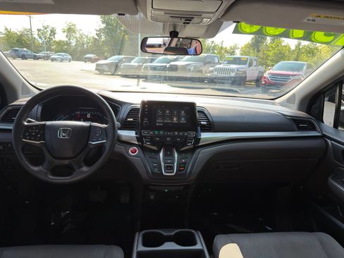 Used 2019 Honda Odyssey EX image 25