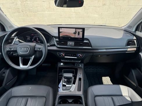 Used 2023 Audi Q5 2.0T Premium Plus w/ Premium Plus Package AWD/4WD image 17