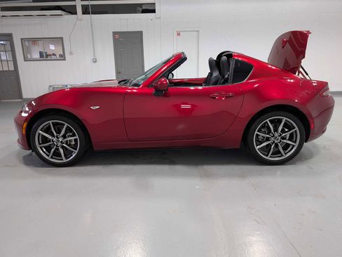 Used 2023 MAZDA MX-5 Miata Grand Touring RWD image 13
