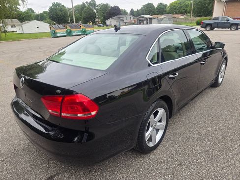 Used 2013 Volkswagen Passat 2.5 SE FWD image 11