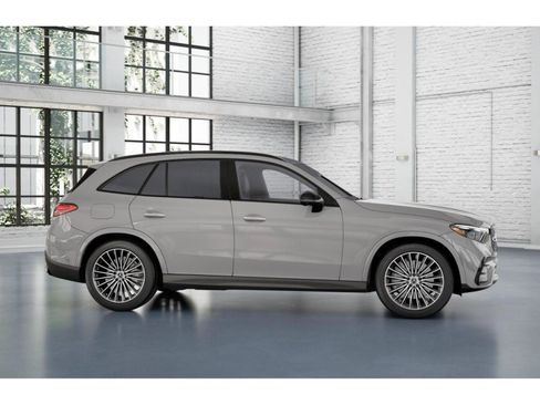 New 2026 Mercedes-Benz GLC 300 4MATIC image 16