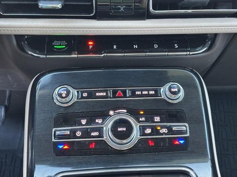 Certified 2023 Lincoln Nautilus FWD image 23