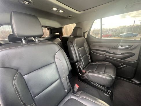Used 2020 Chevrolet Traverse RS image 11